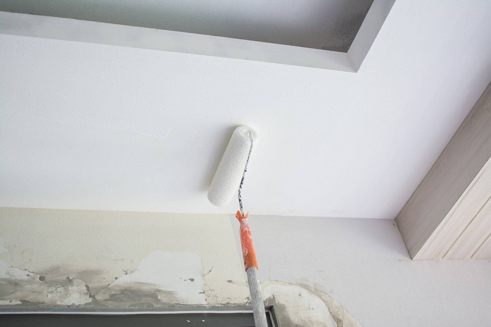 Pose de Faux plafond pour salle de bain à Bormes-les-Mimosas