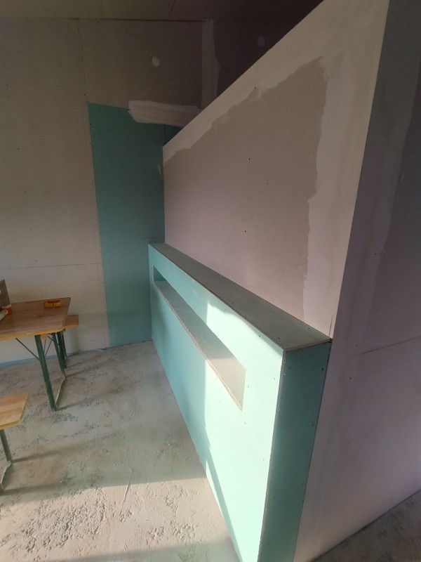 niche douche encastrable décoration et création au Rayol-Canadel-sur-Mer, près du Lavandou et La Londe-les-Maures, pour un intérieur élégant.